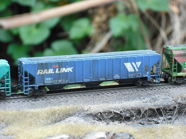 Rolling stock collection: Covered Hopper