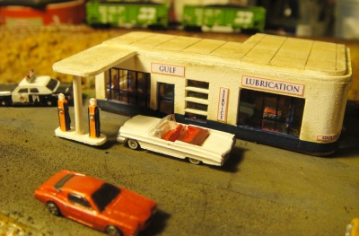 Desert\'s diorama progress and cars
