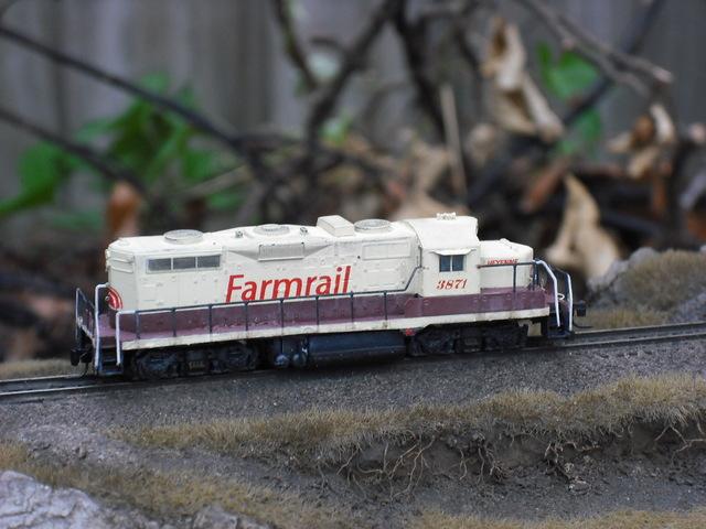 Farmrail GP9E