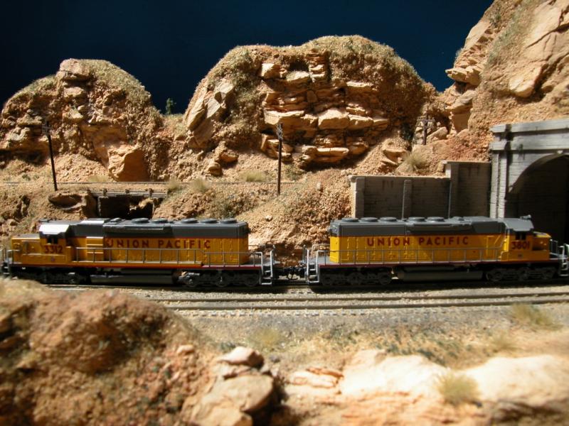 AZL SD40-2s entering Tunnel west