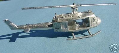 Bell UH-1D in scale 1:200