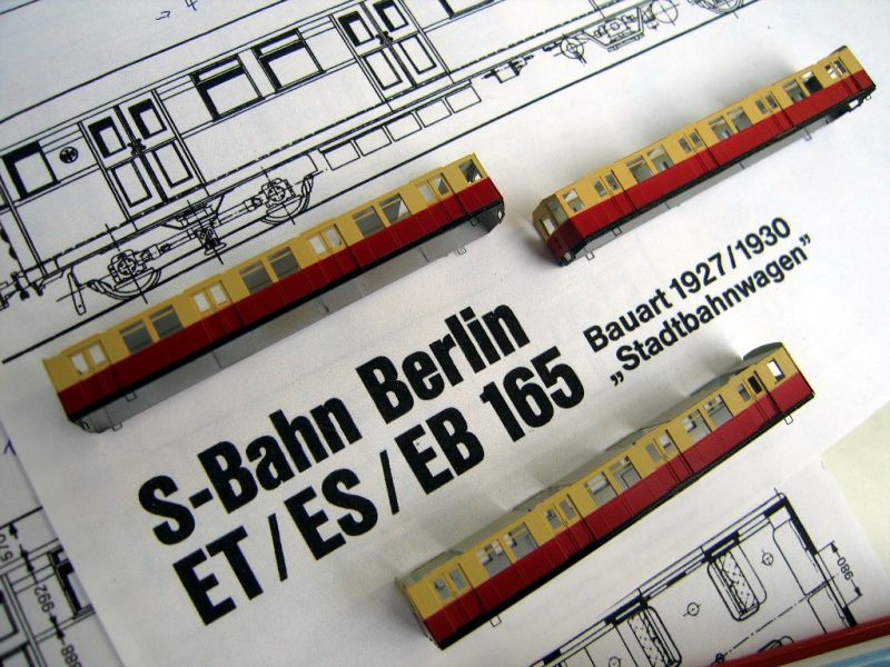 Berlin suburbian speed train ET 165 / S-Bahn Spur-Z